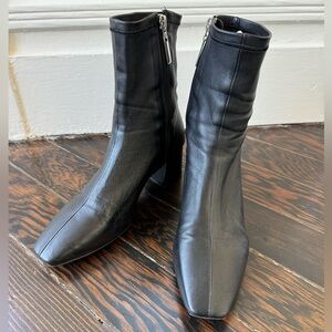 Daniella Shevel Milani Black Leather Ankle Boot, Size 38.5, excellent condition